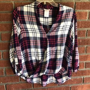 Intu plaid top- size Medium